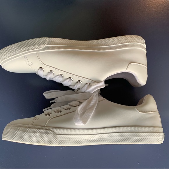 Tommy Hilfiger Lightz Casual Athletic Sneaker - Picture 5 of 9